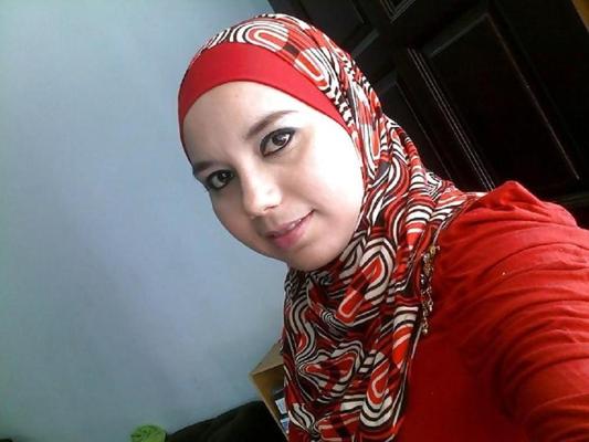 9P Arab Egyptian Mature Hijab Whore - BIG BOOBS