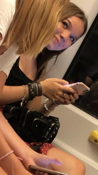 9P Upskirt brunette teen