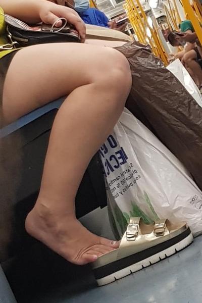 20P Candid. Mature feet
