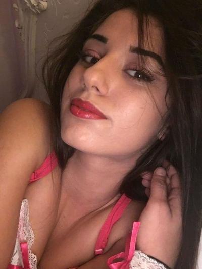 24P Webslut latina - Ado réelle de 18 ans