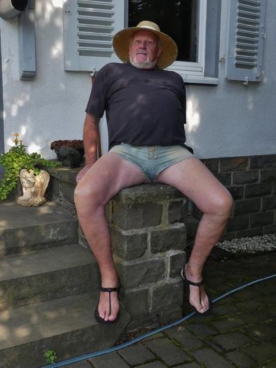 25P In Shorts