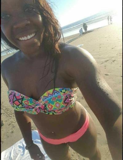 25P C the beautiful Ebony freak