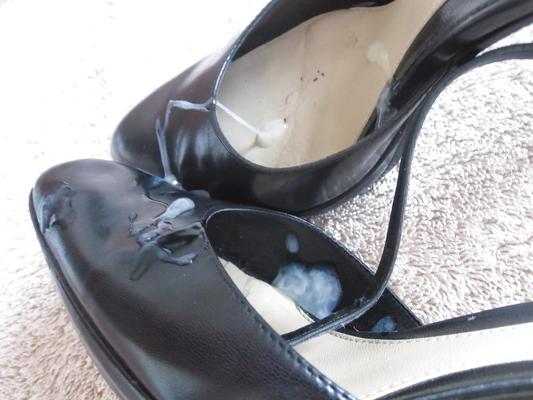 4P Classy Black Nine West Heels