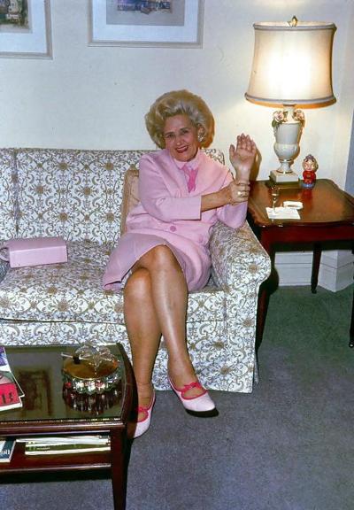 17P Vintage Milfs and Grannies