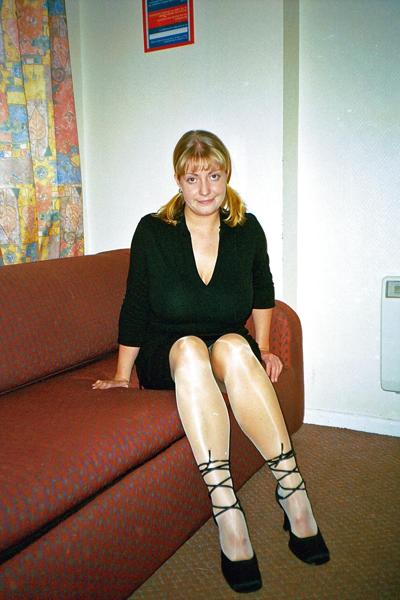 25P Big Titted Mulher Madura Um Fetiche De PVC