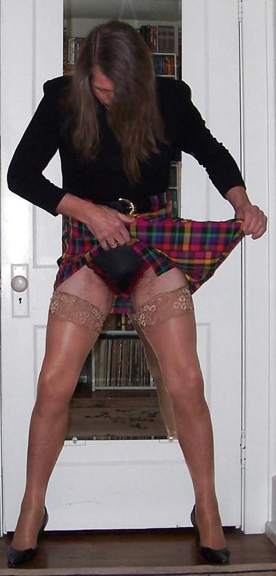 11P Crossdressing - Kilt Dress