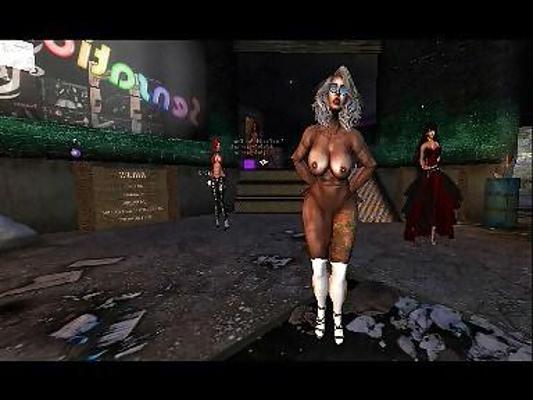 8P Second Life での成熟したニューハーフの生活