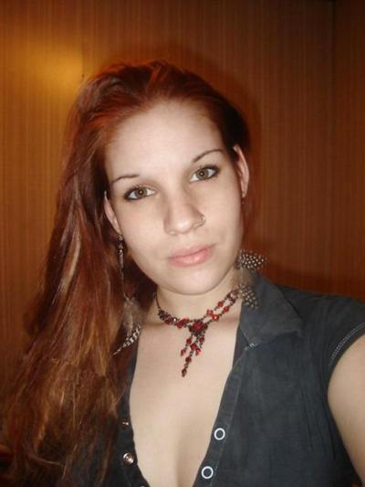 12P Pregnant Wife Shows Her Naked Body