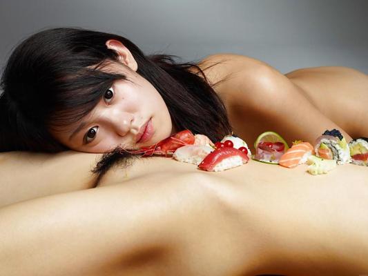 25P SENSUAL SUSHI