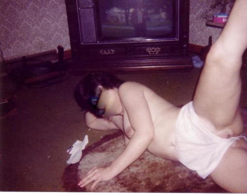 25P Hairy 1970's Wife Homemade