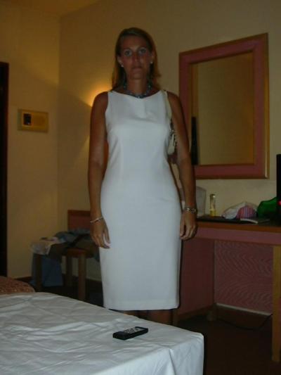 18P Hot amateur mature bitch