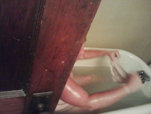 19P Me takin bath