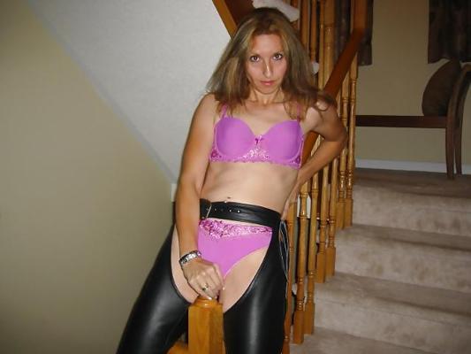 5P Naughty MILF in Pink