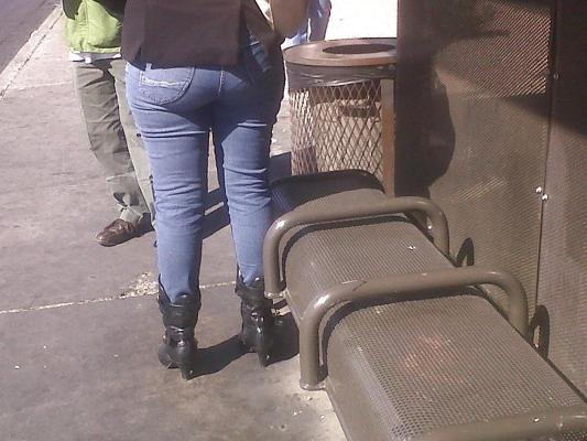 15P Phat latina ass at the bus stop