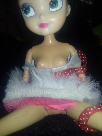 18P My Girlfriend Karen Doll