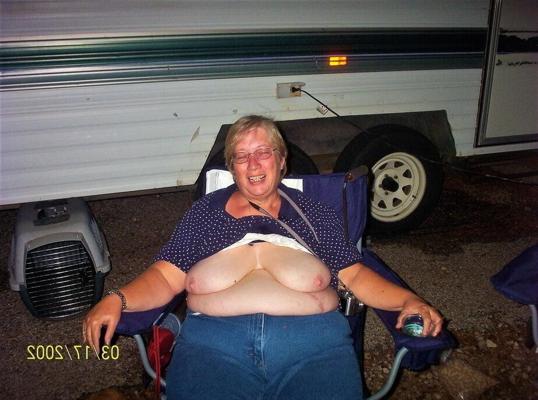 25P Show me your tits 121.