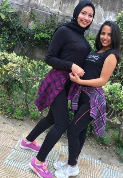 13P Lesbian girls (Arab) 1