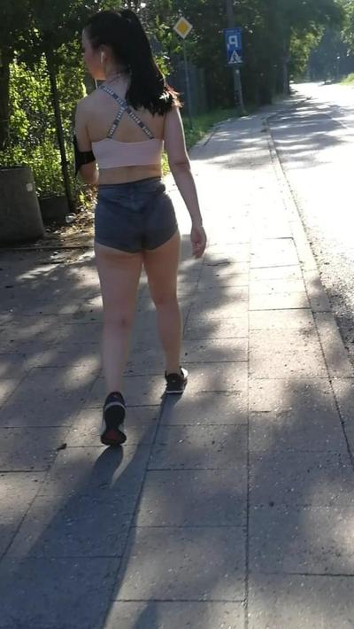 25P Polish teen bitch running