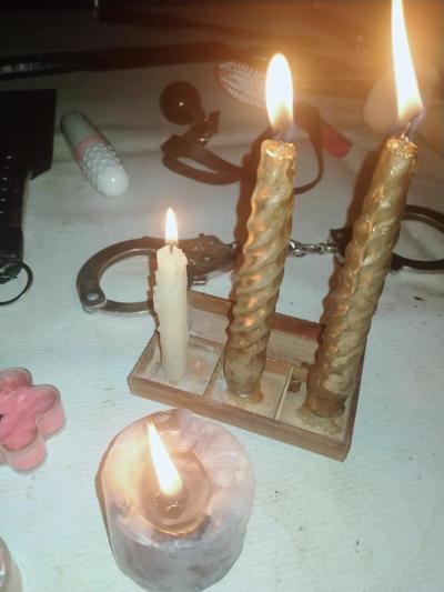 6P Sessão de 1 hora com uma maricas e uma senhora