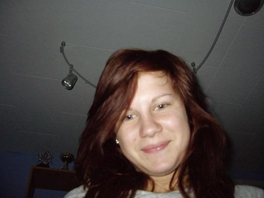 10P Swedish Amateur (032) Nelly are nude in her bathtub