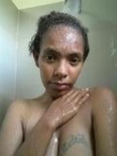9P PNG Milf Show Time