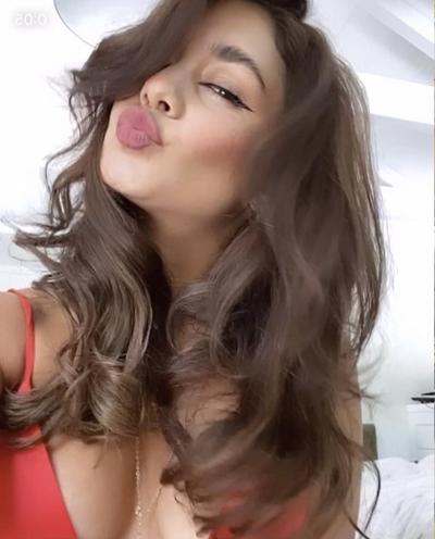 14P Beauty Vanessa for comments
