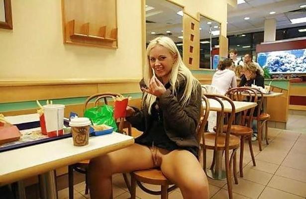 25P Flashing Girls