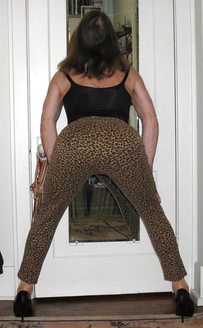 25P Crossdressing - More Ass