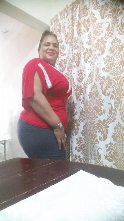 18P THICK SPANISH MARRIED MATURE HOUSEWIFE #1