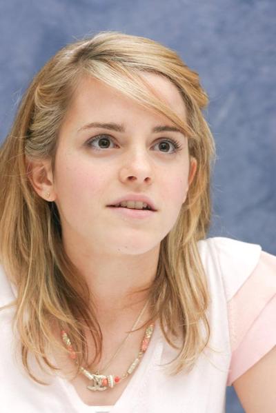 25P Cute &amp; Sexy Emma Watson