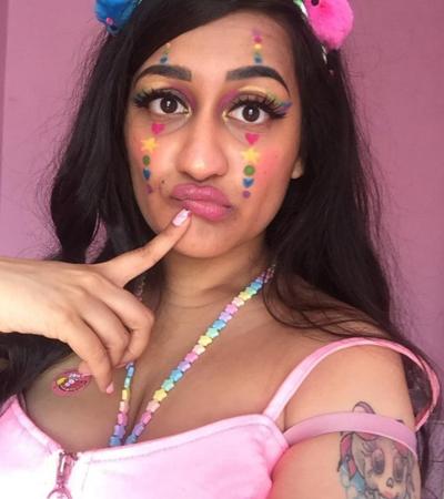 19P Sexy Alt Paki Girl avec fétichisme du maquillage drag - Commentez 4 de plus