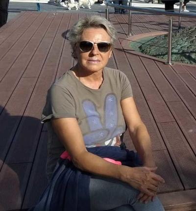 9P Mom in law pookies and glasses cocked