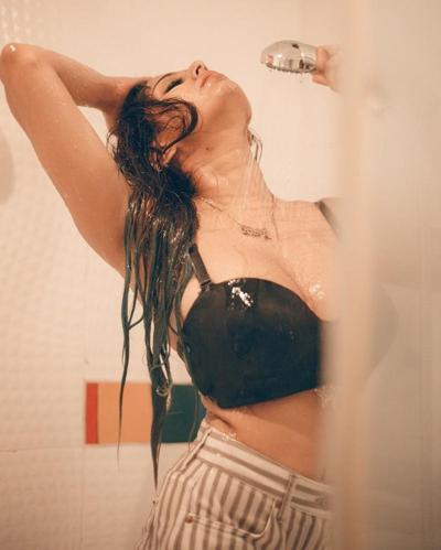 25P Sexy Hot Indian Model