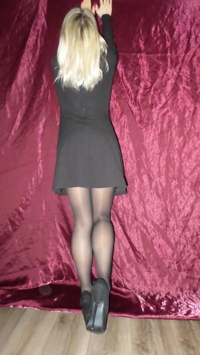 12P Short Dress, Pantyhose &amp; Heels