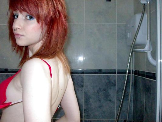 18P REDHEAD BATHING