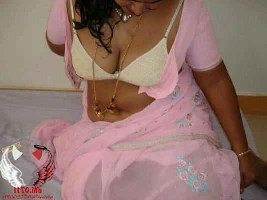 10P Minha tia babá leitosa peitos