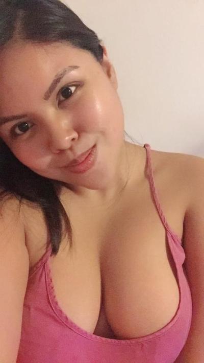 10P busty pinay2