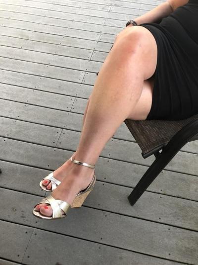 12P MILF LEGS
