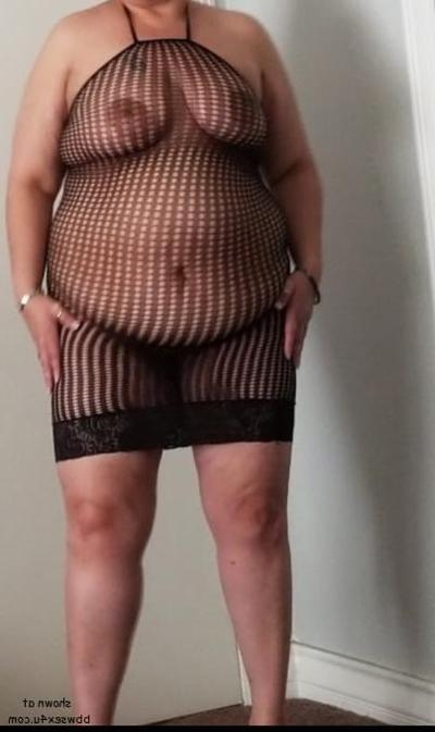 18P FUCKABLE CHUBBY MATURE