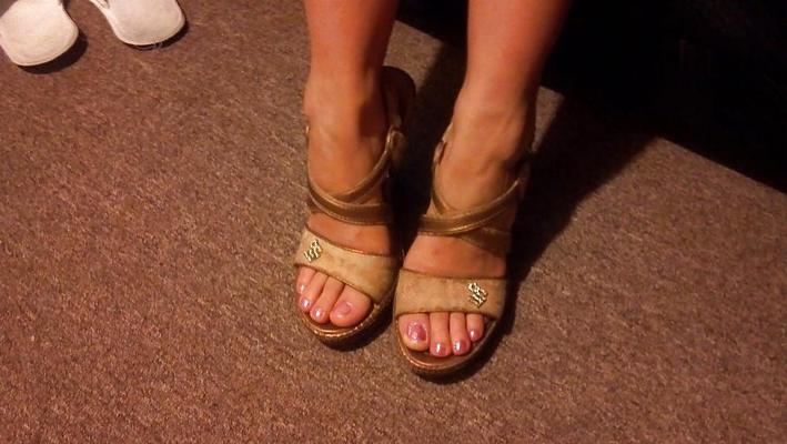 9P For Feet Fetiches lovers  