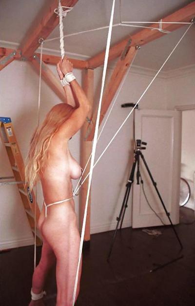 25P KEY - Hogtied 01
