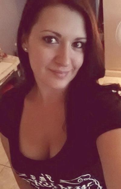 17P Shy Curvy Beautiful Babe