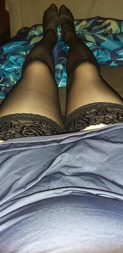 5P Mis pequeñas piernas sexys cruzadas