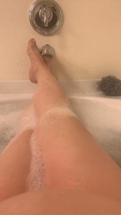 7P My wifes sexy legs