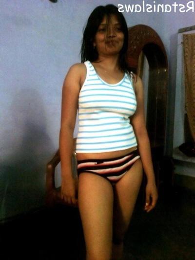 8P lady posing in stripped panty and bra showing hot figure.