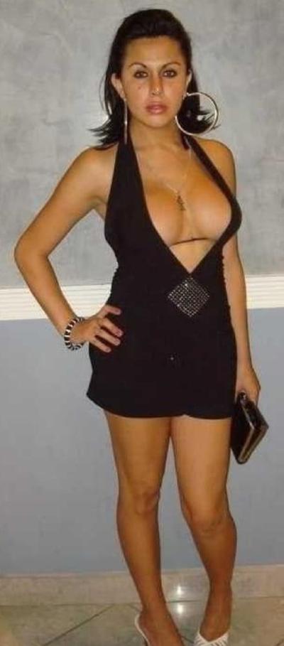 25P Mature Amateur Clothed 21