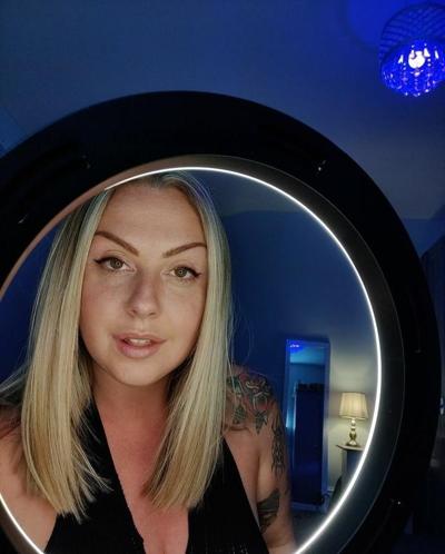 13P Dee, sexy UK Chunky Slut