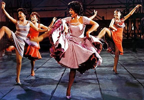 25P Rita Moreno --- non nue