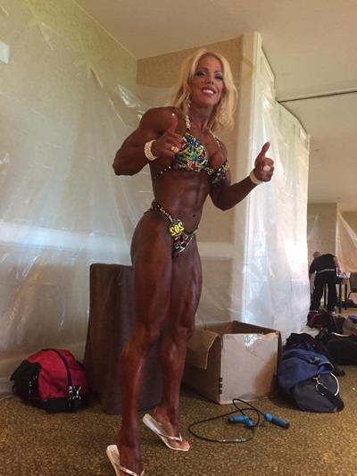 25P Blonde Muscular Beauty Joanna Romano!