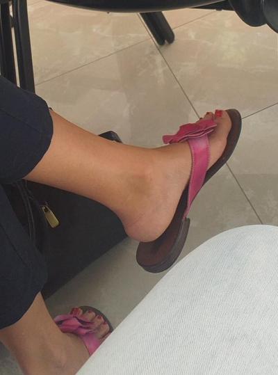 18P FEET SWEET FEET